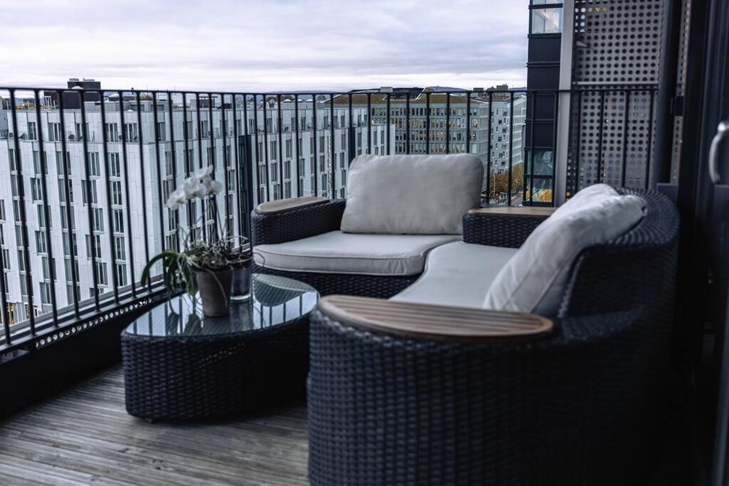 Modern 3Bed Room Sea View Apartment @ Oslo Barcode Екстериор снимка